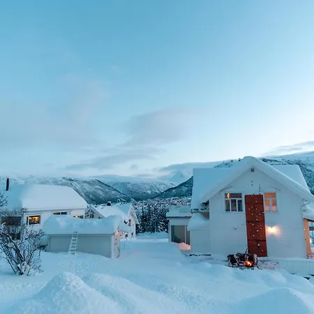 Explore Tromso Villa Exterior photo