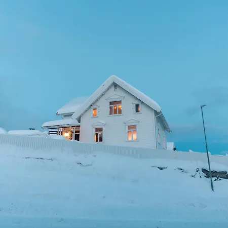 Explore Tromso Villa Exterior photo